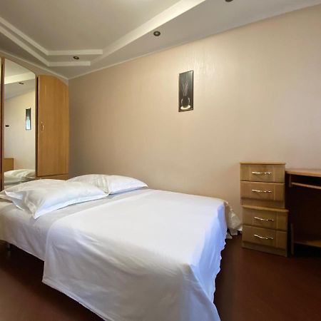 2-Bedroom Apartment Most City Center Area Dnipro Eksteriør bilde